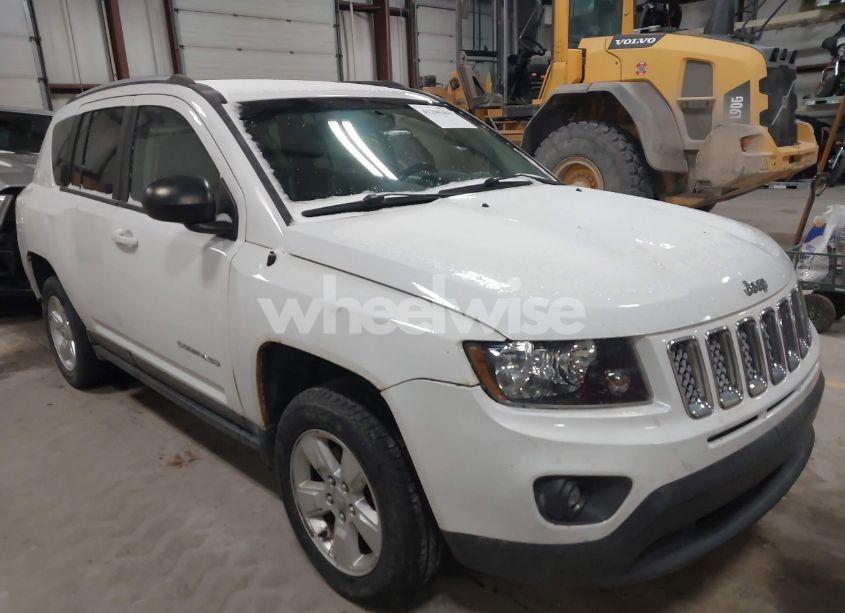 2017 Jeep Compass LATITUDE FWD (VIN 1C4NJCEA1HD116169) main photo