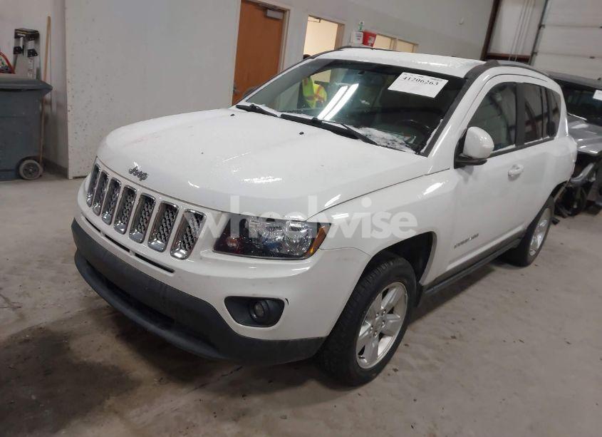 Photo 2 of 2017 Jeep Compass LATITUDE FWD (VIN 1C4NJCEA1HD116169)