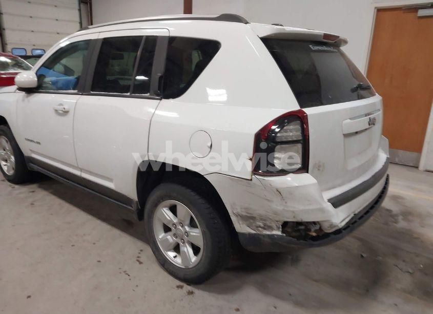 Photo 3 of 2017 Jeep Compass LATITUDE FWD (VIN 1C4NJCEA1HD116169)