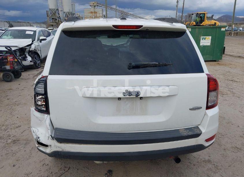 Photo 16 of 2014 Jeep Compass LATITUDE (VIN 1C4NJCEA2ED647943)