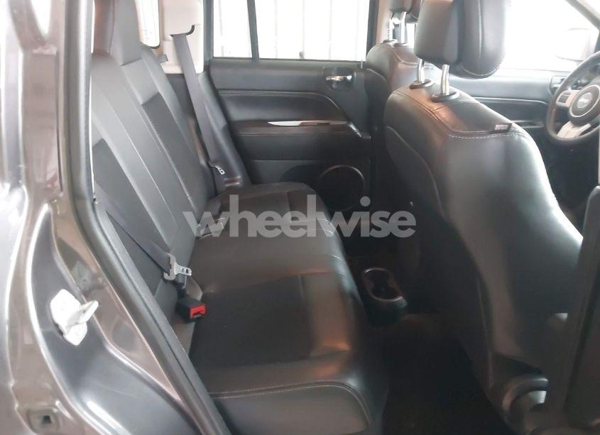 Photo 8 of 2016 Jeep Compass LATITUDE (VIN 1C4NJCEA2GD599833)