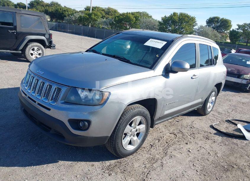 Photo 2 of 2016 Jeep Compass LATITUDE (VIN 1C4NJCEA2GD675759)