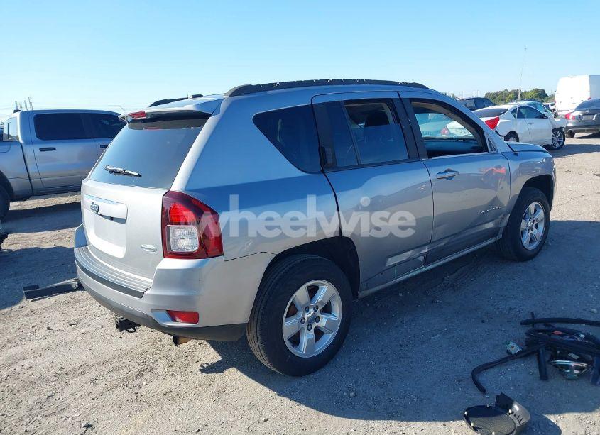 Photo 4 of 2016 Jeep Compass LATITUDE (VIN 1C4NJCEA2GD675759)