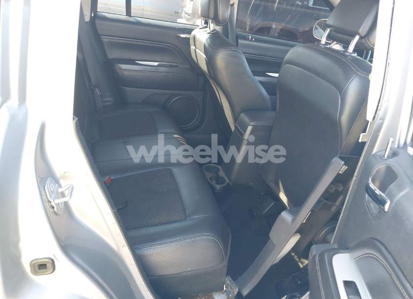 Photo 8 of 2016 Jeep Compass LATITUDE (VIN 1C4NJCEA2GD675759)