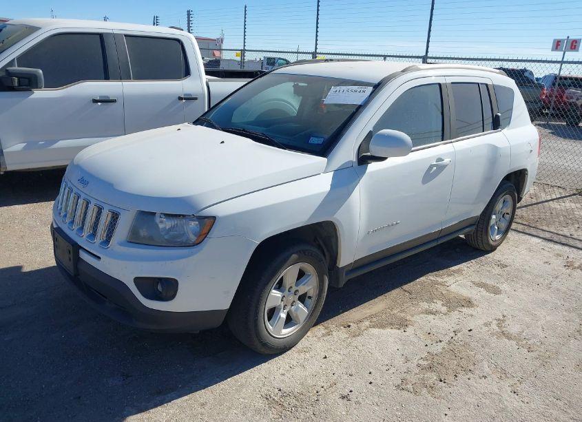 Photo 2 of 2016 Jeep Compass LATITUDE (VIN 1C4NJCEA2GD744319)