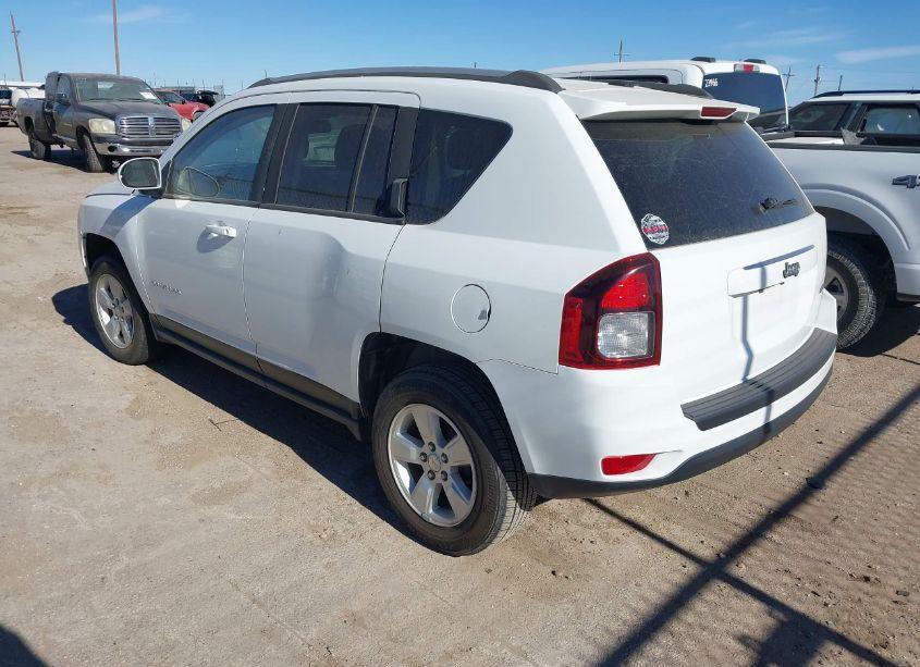 Photo 3 of 2016 Jeep Compass LATITUDE (VIN 1C4NJCEA2GD744319)