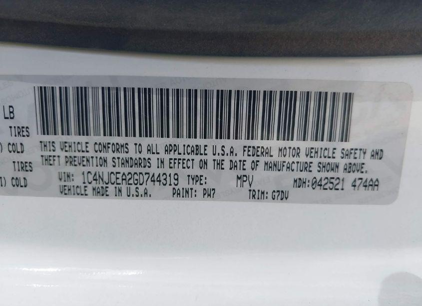 Photo 9 of 2016 Jeep Compass LATITUDE (VIN 1C4NJCEA2GD744319)