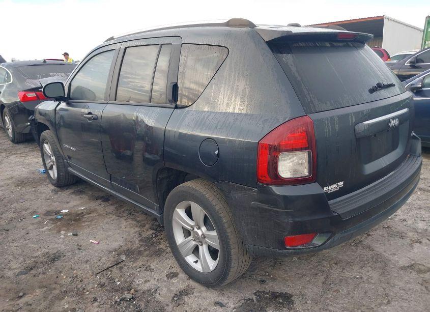 Photo 3 of 2014 Jeep Compass LATITUDE (VIN 1C4NJCEA3ED678666)