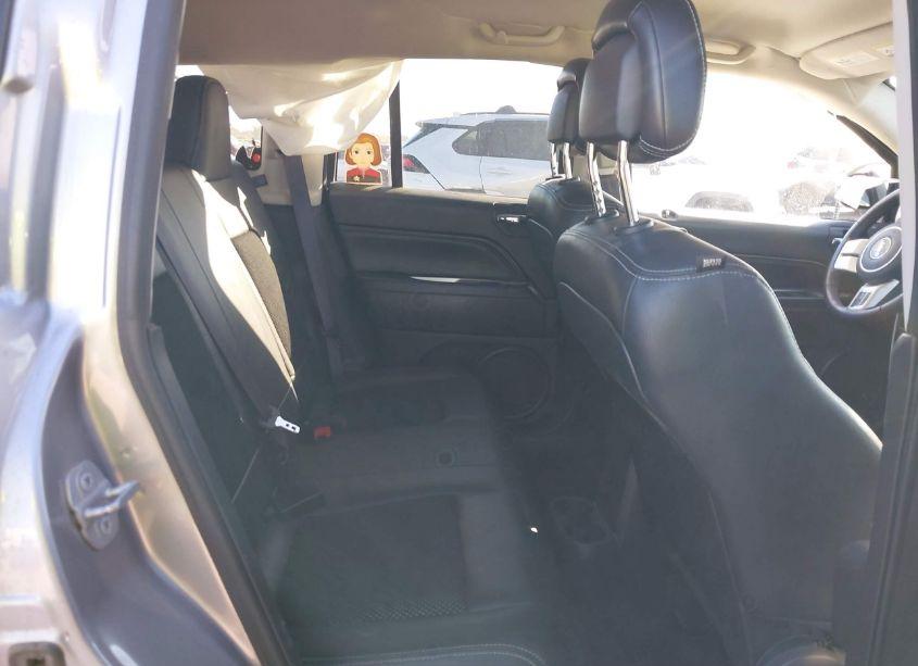 Photo 8 of 2016 Jeep Compass LATITUDE (VIN 1C4NJCEA3GD615182)