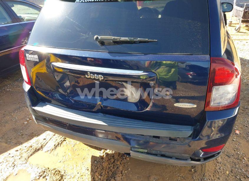 Photo 6 of 2014 Jeep Compass LATITUDE (VIN 1C4NJCEA4ED676599)