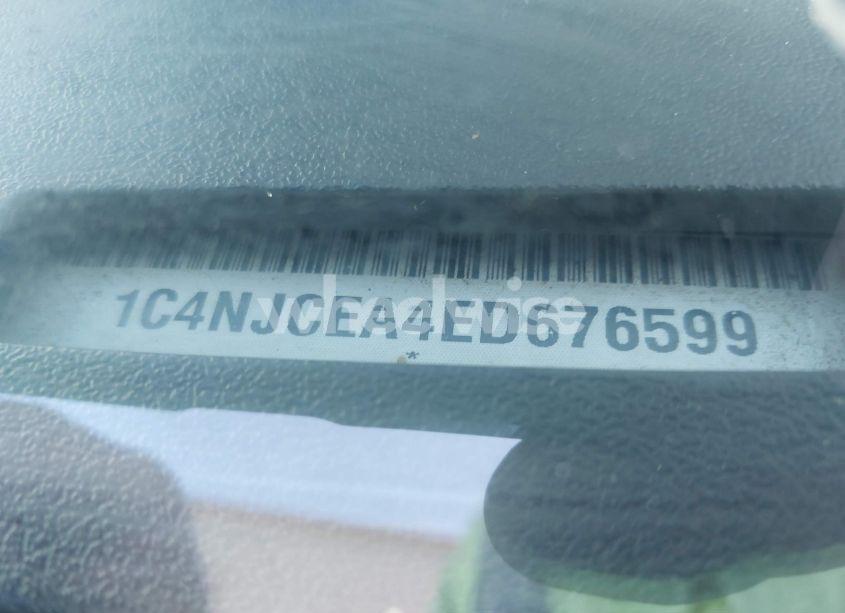 Photo 9 of 2014 Jeep Compass LATITUDE (VIN 1C4NJCEA4ED676599)