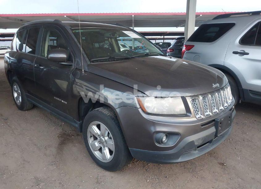 2016 Jeep Compass LATITUDE (VIN 1C4NJCEA4GD715131) main photo