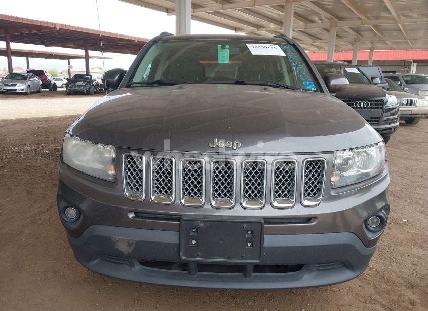 Photo 6 of 2016 Jeep Compass LATITUDE (VIN 1C4NJCEA4GD715131)