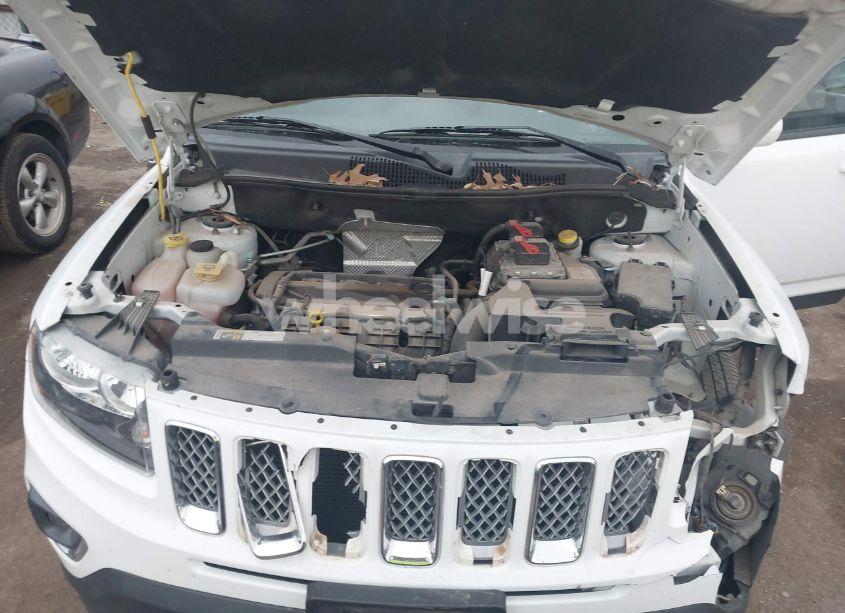 Photo 10 of 2016 Jeep Compass HIGH ALTITUDE EDITION (VIN 1C4NJCEA4GD783624)