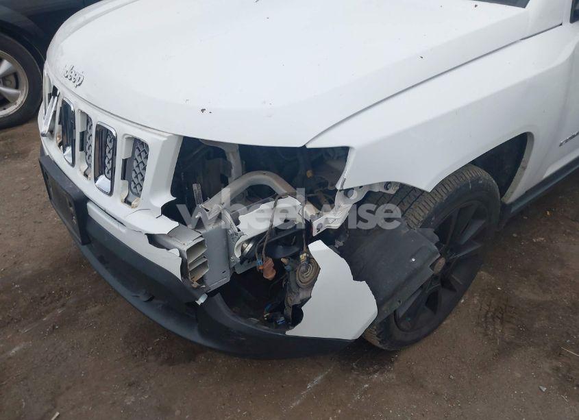 Photo 6 of 2016 Jeep Compass HIGH ALTITUDE EDITION (VIN 1C4NJCEA4GD783624)