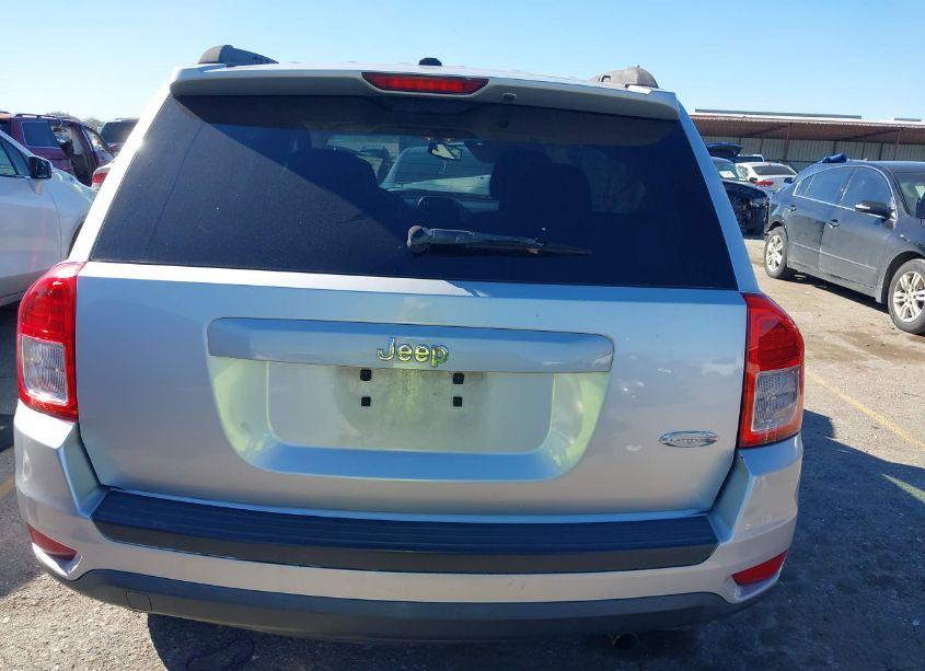 Photo 16 of 2012 Jeep Compass LATITUDE (VIN 1C4NJCEA5CD626968)