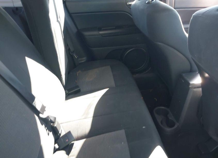 Photo 8 of 2012 Jeep Compass LATITUDE (VIN 1C4NJCEA5CD626968)