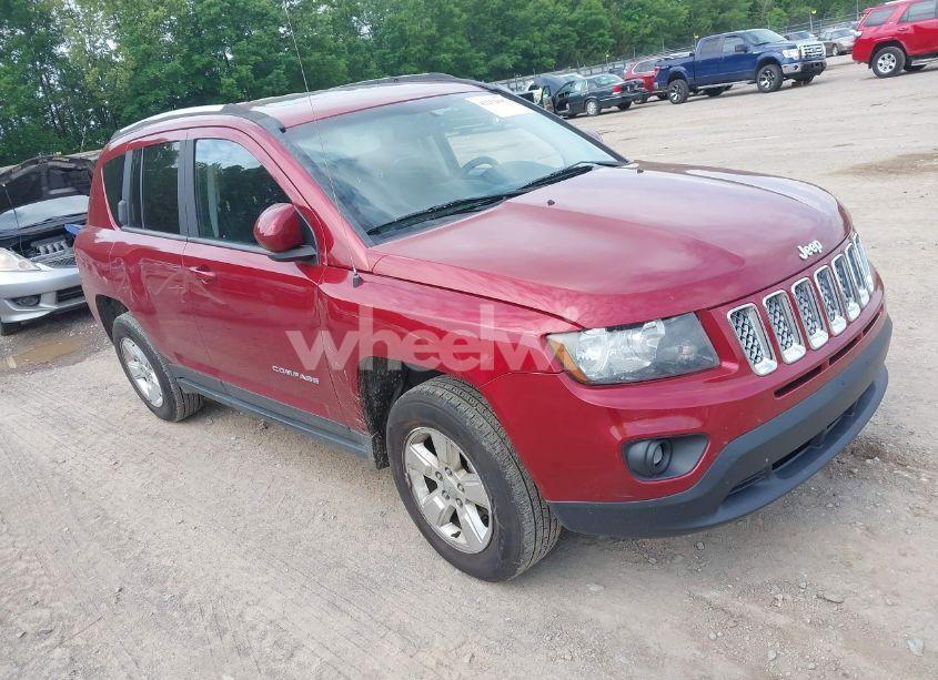 2014 Jeep Compass LATITUDE (VIN 1C4NJCEA5ED547450) main photo