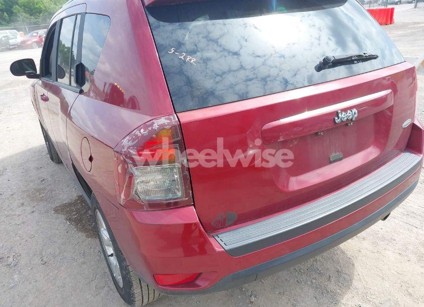 Photo 13 of 2014 Jeep Compass LATITUDE (VIN 1C4NJCEA5ED547450)