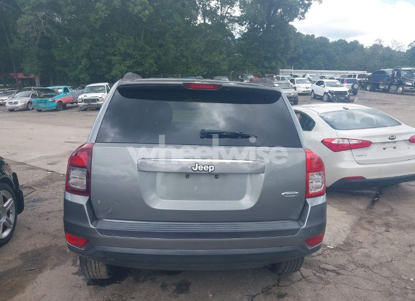 Photo 16 of 2014 Jeep Compass LATITUDE (VIN 1C4NJCEA5ED624205)