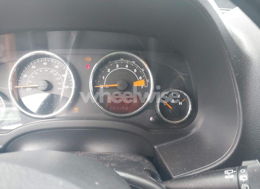 Photo 7 of 2014 Jeep Compass LATITUDE (VIN 1C4NJCEA5ED624205)