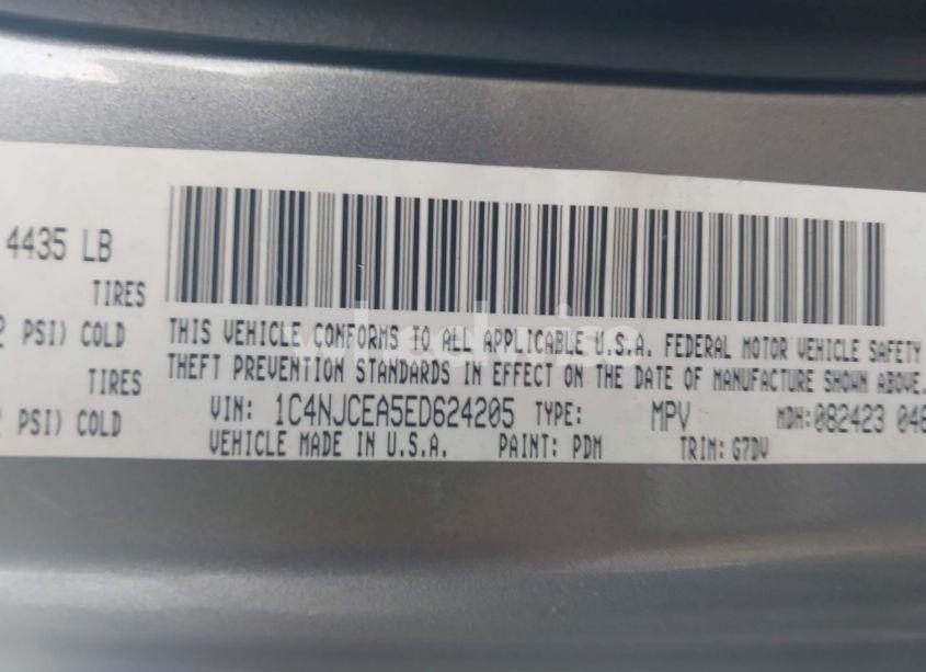 Photo 9 of 2014 Jeep Compass LATITUDE (VIN 1C4NJCEA5ED624205)