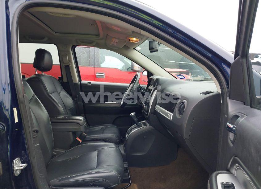 Photo 5 of 2014 Jeep Compass HIGH ALTITUDE (VIN 1C4NJCEA5ED850146)