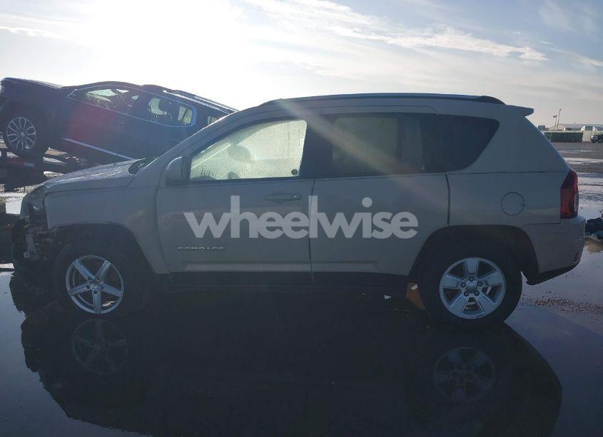 Photo 14 of 2017 Jeep Compass LATITUDE FWD (VIN 1C4NJCEA6HD141293)