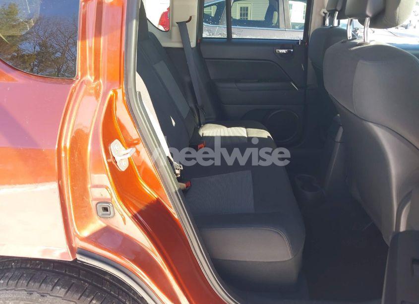 Photo 8 of 2012 Jeep Compass LATITUDE (VIN 1C4NJCEA7CD579457)