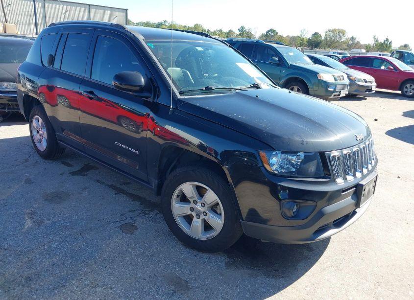 2017 Jeep Compass LATITUDE FWD (VIN 1C4NJCEA7HD212842) main photo