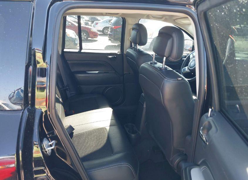 Photo 8 of 2017 Jeep Compass LATITUDE FWD (VIN 1C4NJCEA7HD212842)