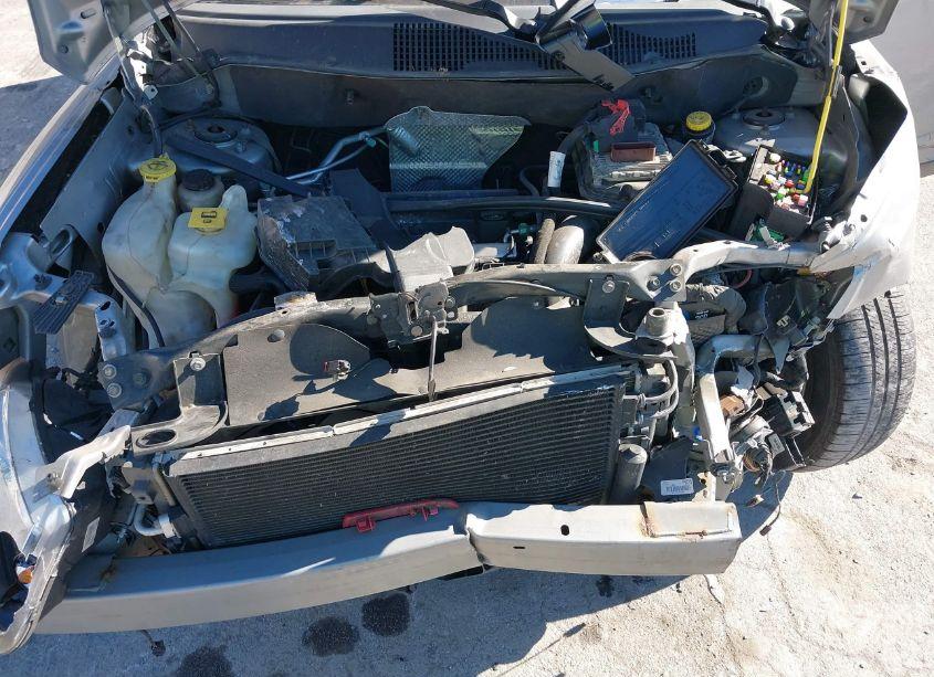 Photo 10 of 2016 Jeep Compass LATITUDE (VIN 1C4NJCEA9GD688900)