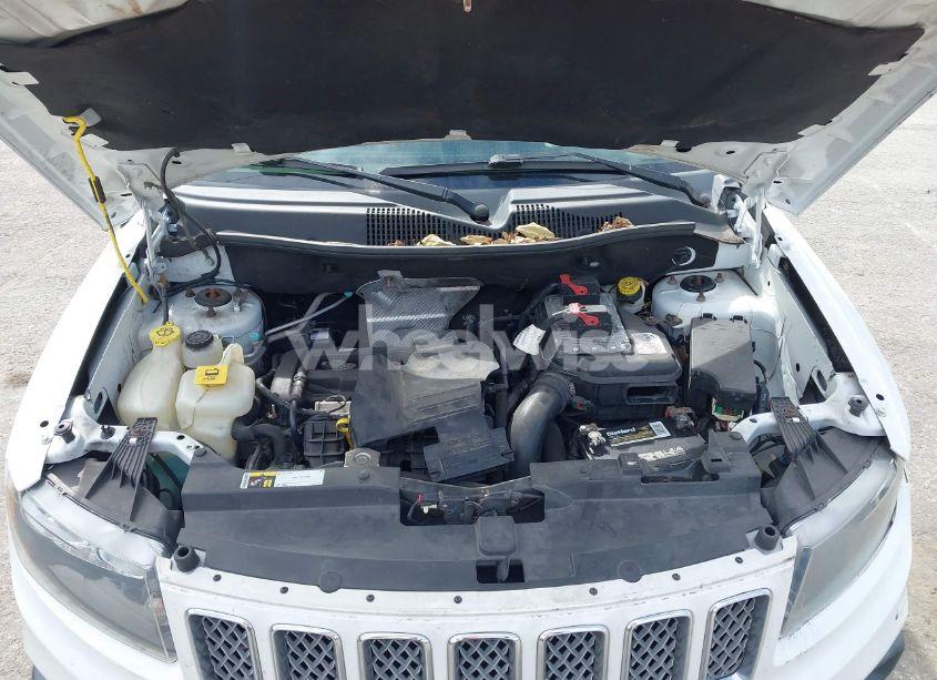 Photo 10 of 2017 Jeep Compass HIGH ALTITUDE FWD (VIN 1C4NJCEA9HD156418)