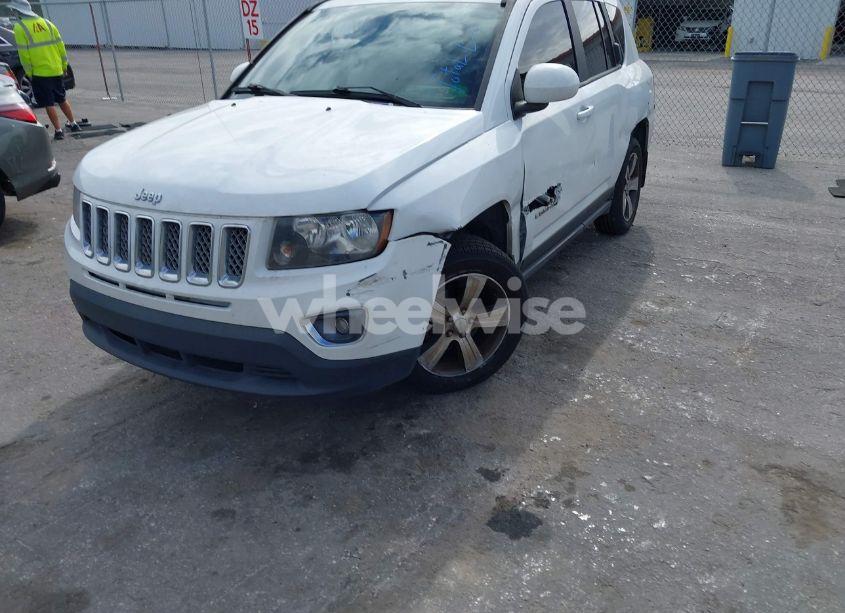 Photo 12 of 2017 Jeep Compass HIGH ALTITUDE FWD (VIN 1C4NJCEA9HD156418)