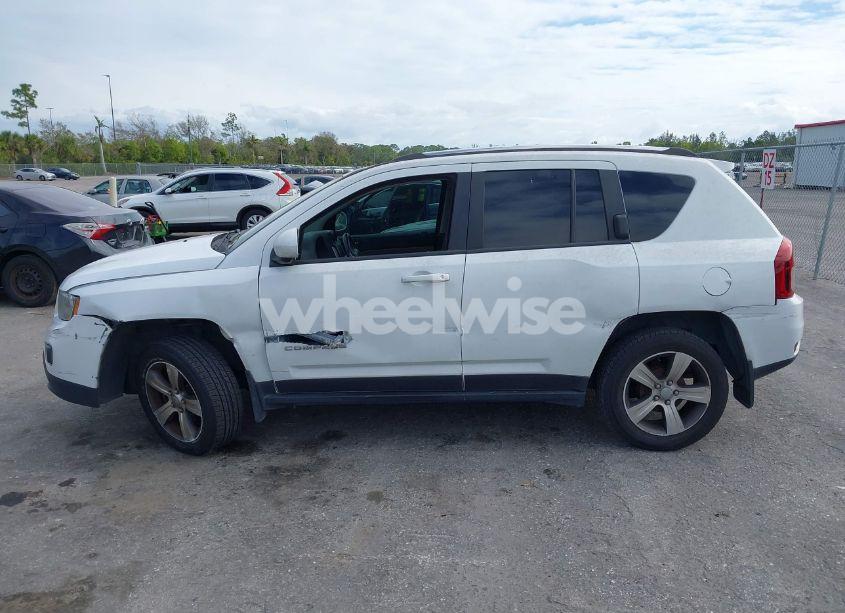 Photo 15 of 2017 Jeep Compass HIGH ALTITUDE FWD (VIN 1C4NJCEA9HD156418)