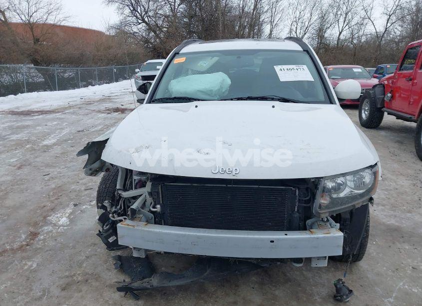 Photo 13 of 2014 Jeep Compass LATITUDE (VIN 1C4NJCEAXED510247)