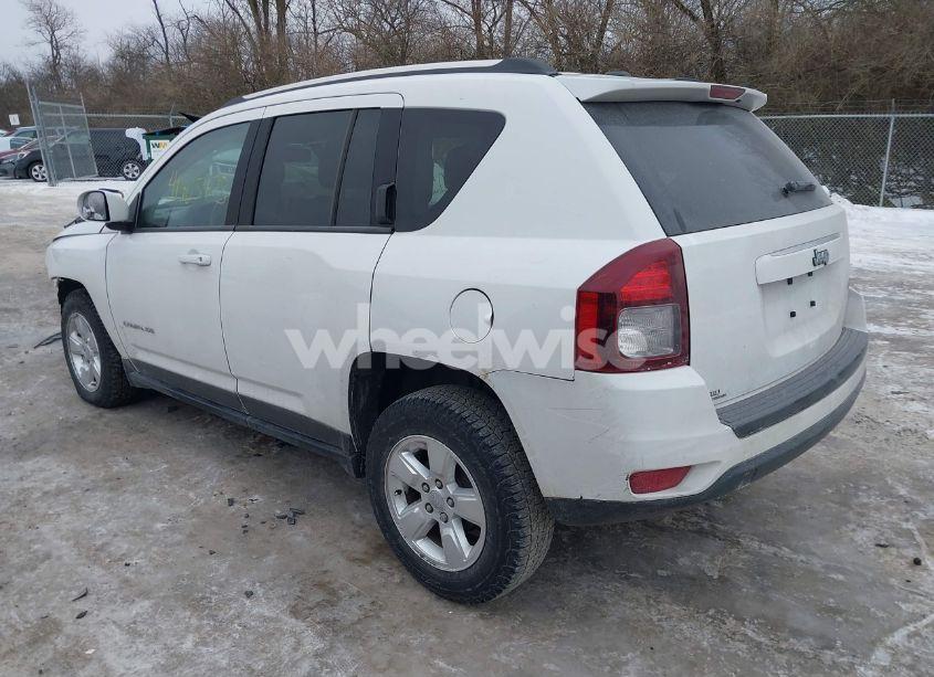 Photo 3 of 2014 Jeep Compass LATITUDE (VIN 1C4NJCEAXED510247)
