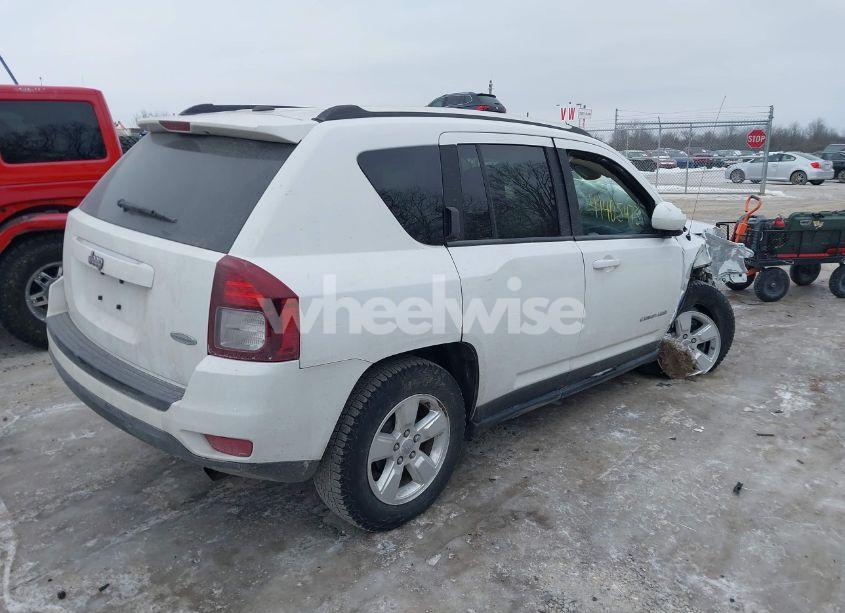 Photo 4 of 2014 Jeep Compass LATITUDE (VIN 1C4NJCEAXED510247)