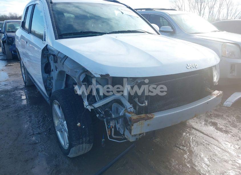 Photo 6 of 2014 Jeep Compass HIGH ALTITUDE (VIN 1C4NJCEAXED889721)