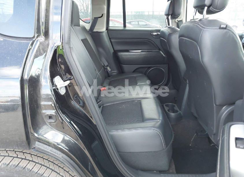 Photo 8 of 2014 Jeep Compass LATITUDE (VIN 1C4NJCEB0ED628221)