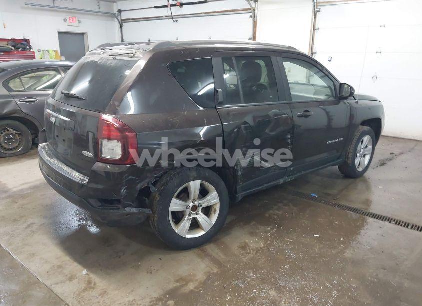 Photo 4 of 2014 Jeep Compass LATITUDE (VIN 1C4NJCEB0ED628378)