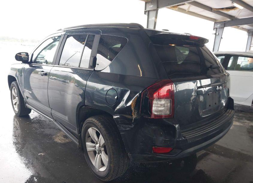 Photo 3 of 2015 Jeep Compass LATITUDE (VIN 1C4NJCEB0FD131414)