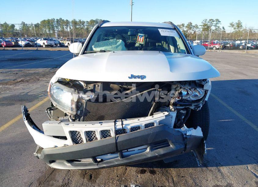 Photo 12 of 2017 Jeep Compass LATITUDE FWD (VIN 1C4NJCEB0HD198775)