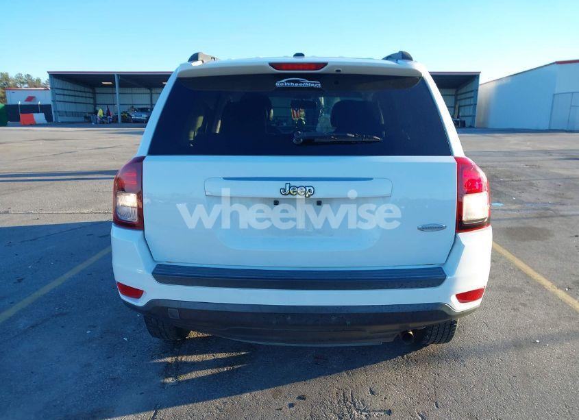Photo 16 of 2017 Jeep Compass LATITUDE FWD (VIN 1C4NJCEB0HD198775)