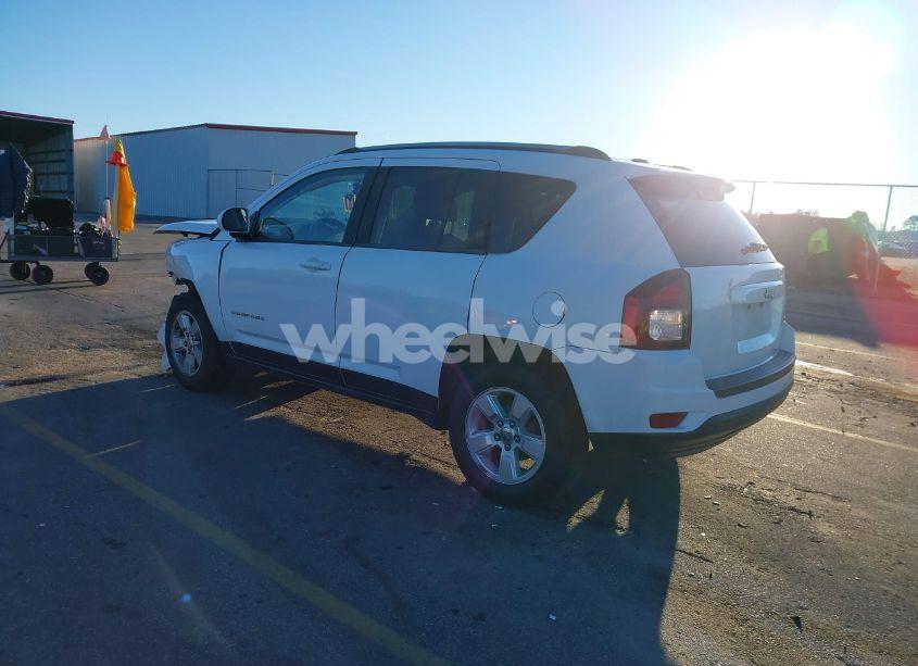 Photo 3 of 2017 Jeep Compass LATITUDE FWD (VIN 1C4NJCEB0HD198775)