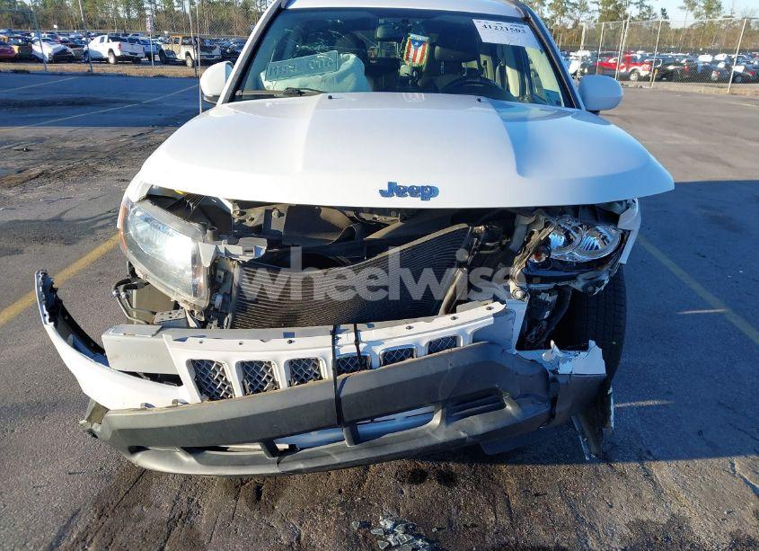 Photo 6 of 2017 Jeep Compass LATITUDE FWD (VIN 1C4NJCEB0HD198775)