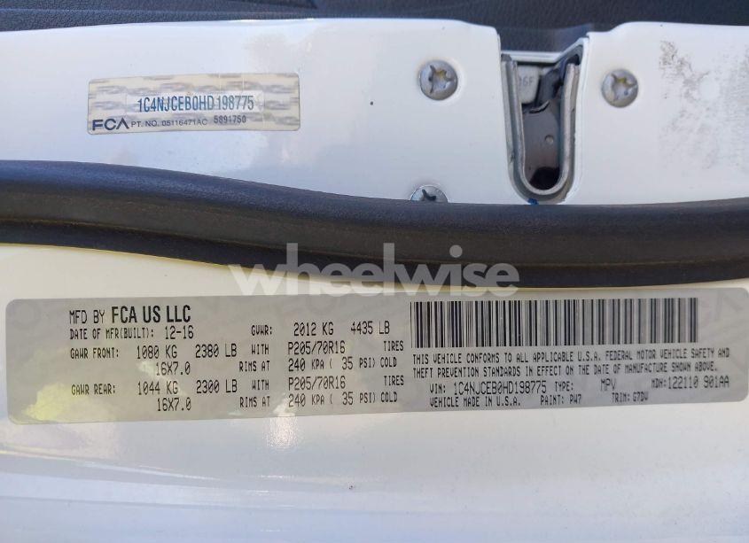 Photo 9 of 2017 Jeep Compass LATITUDE FWD (VIN 1C4NJCEB0HD198775)