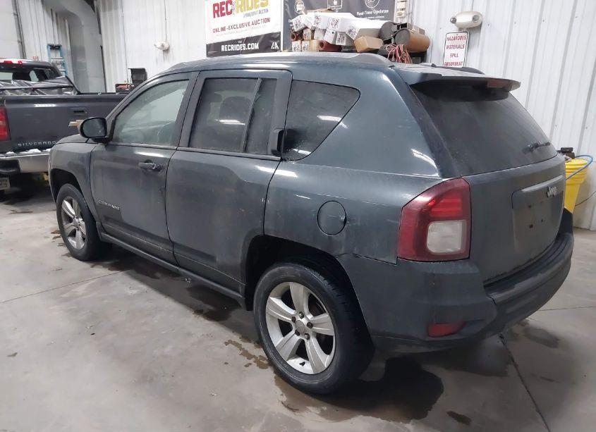 Photo 3 of 2014 Jeep Compass LATITUDE (VIN 1C4NJCEB1ED802295)