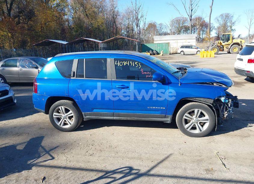 Photo 14 of 2014 Jeep Compass LATITUDE (VIN 1C4NJCEB3ED698750)