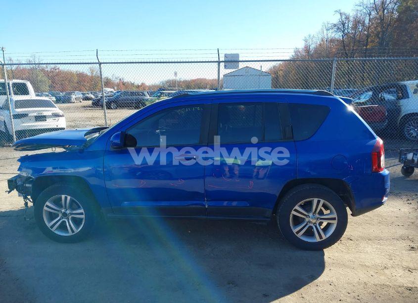 Photo 15 of 2014 Jeep Compass LATITUDE (VIN 1C4NJCEB3ED698750)